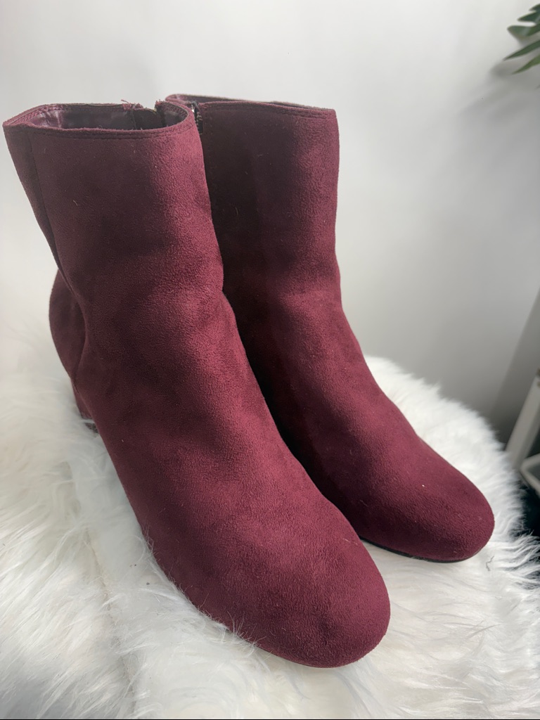 Zigi Soho Burgundy Suede Ankle Booties
